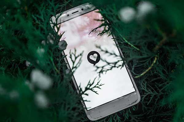 Immer die neuesten Trends von FIGURline verfolgen - auf Facebook und Instagram